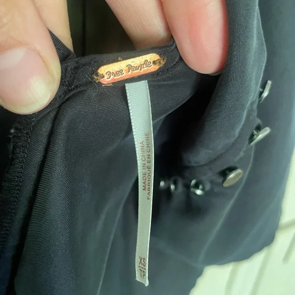 Free people drapey black silk tank top - Picture 2 of 4